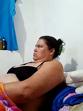 yaneth_'s cam snapshot