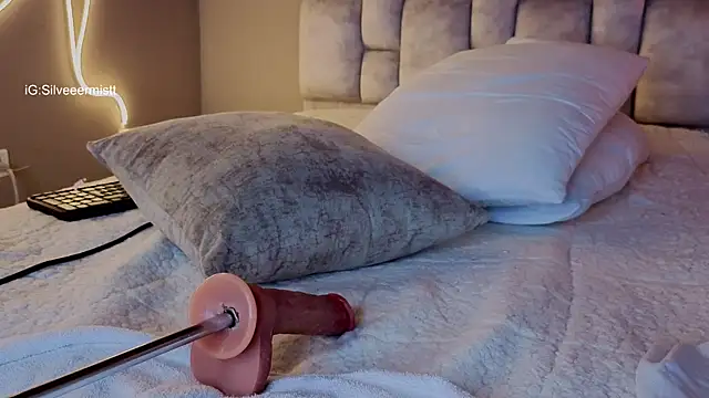 Silvermistt's cam snapshot