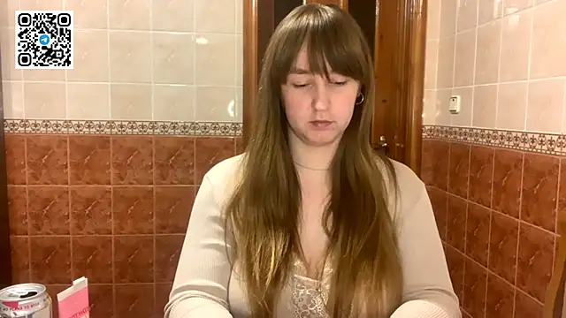 MaroonMoon_'s cam snapshot