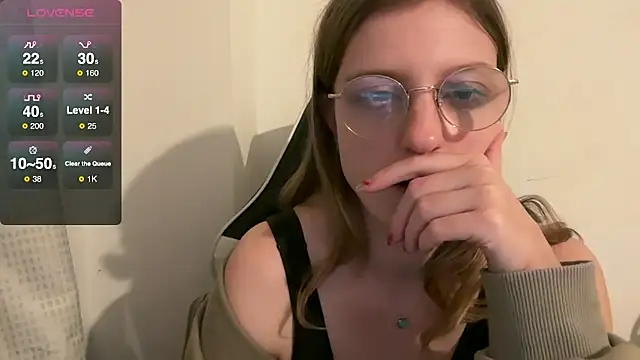 BustyKellyXXX's cam snapshot