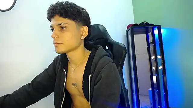 dilan_hott_'s cam snapshot