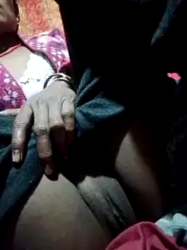 Xxx_suhana's cam snapshot