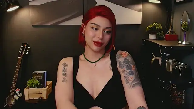 LetisiaRocks live sex cam