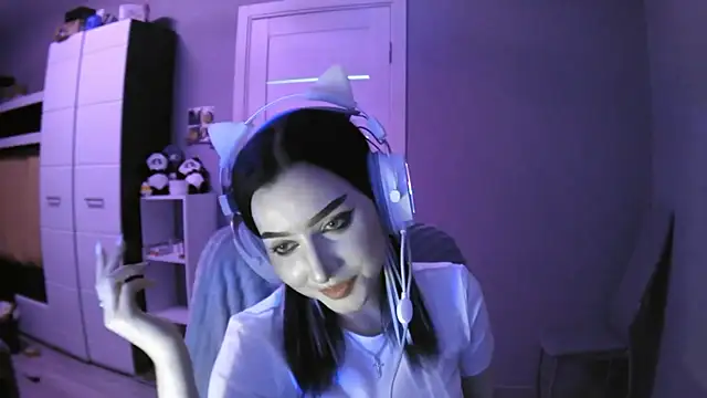 FaviolaHurl's cam snapshot