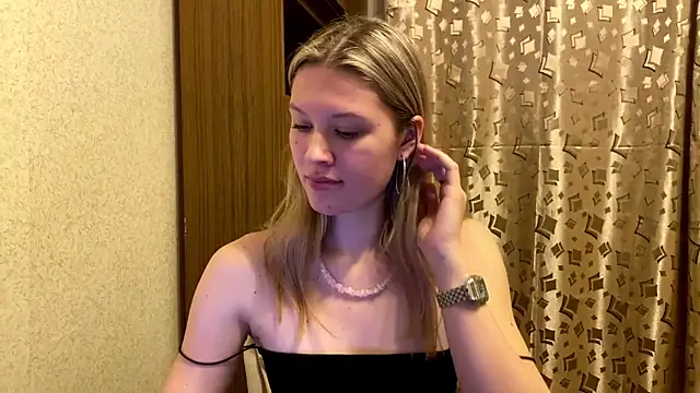 SkyeDavis's cam snapshot