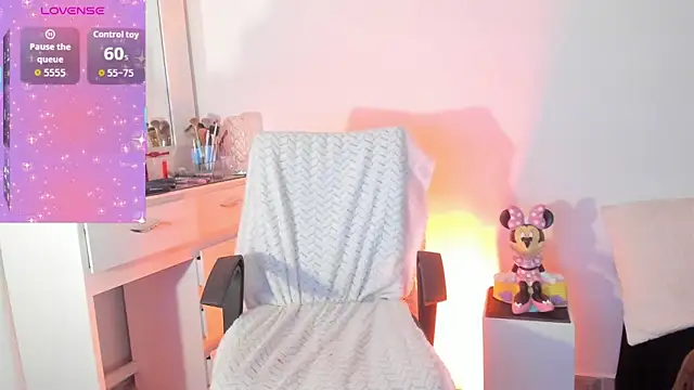 marcelaluxury's cam snapshot