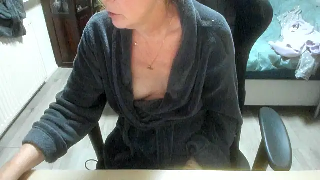 minoesje37 live sex cam