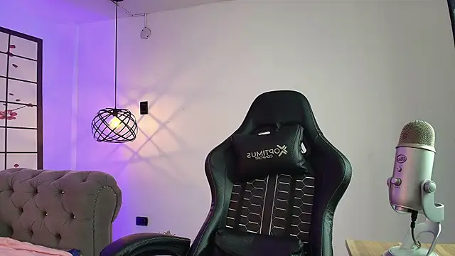 EllieBloom's cam snapshot