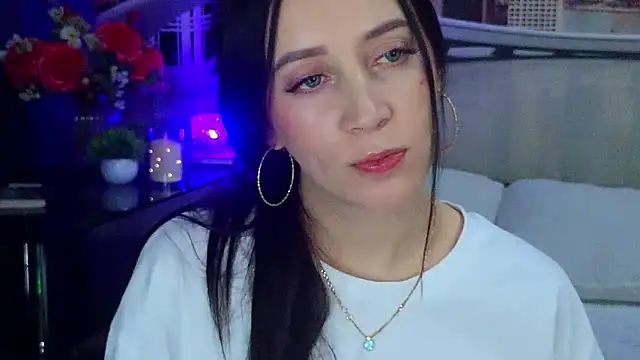 MonicaSweetx's cam snapshot