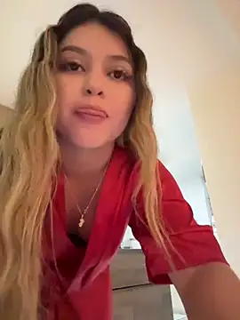 lunablossom_'s cam snapshot