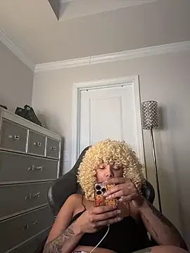 butterflybootyy's cam snapshot