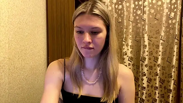 SkyeDavis's cam snapshot