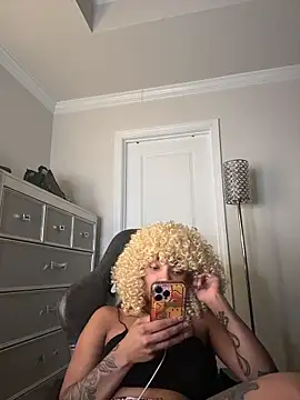 butterflybootyy's cam snapshot