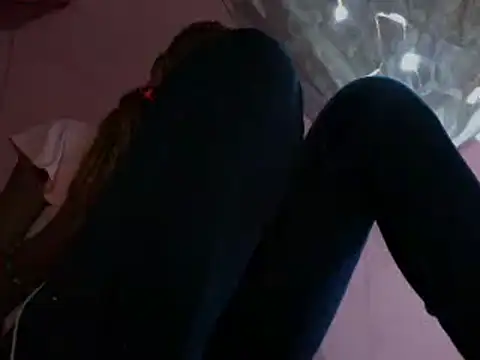 Ladyzee25's cam snapshot