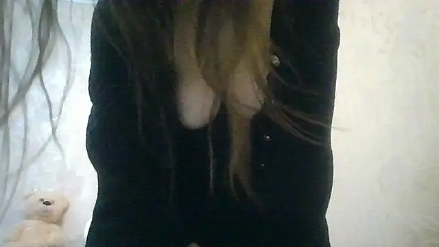 AliseWats's cam snapshot