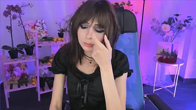 CrystallBloom's cam snapshot