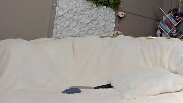 Deliciouslips's cam snapshot