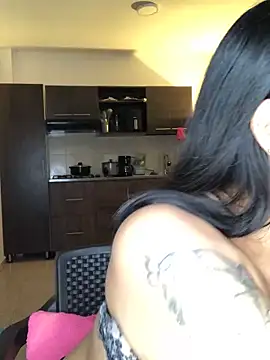 EmmaRossem's cam snapshot