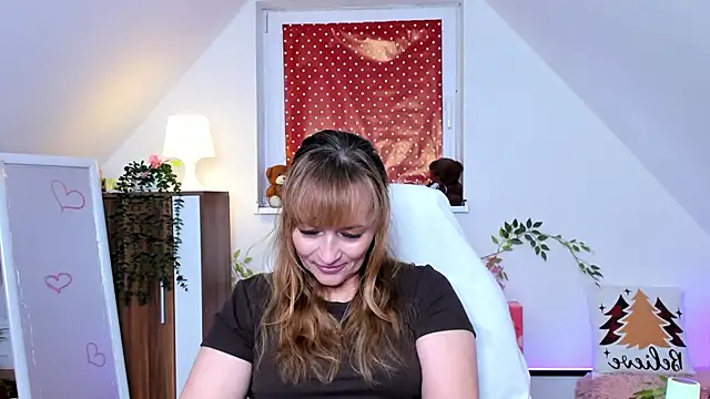 naughtymilane's cam snapshot