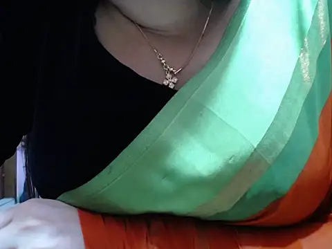 angelina-1's cam snapshot