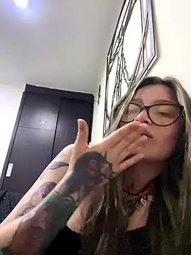 KoraSweett's cam snapshot