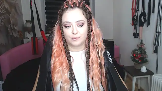 MISSwithDOLLS's cam snapshot