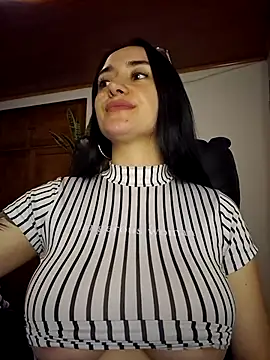 preetypeach's cam snapshot