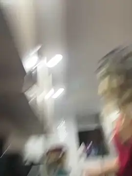 lunablossom_'s cam snapshot