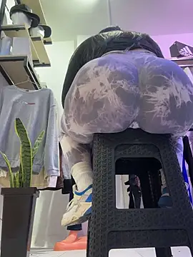 kim_monti's cam snapshot