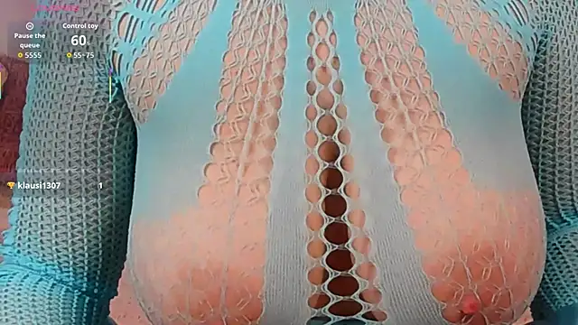 Maya_Collins_'s cam snapshot