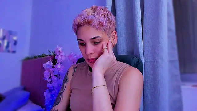 Charlee_pink's cam snapshot