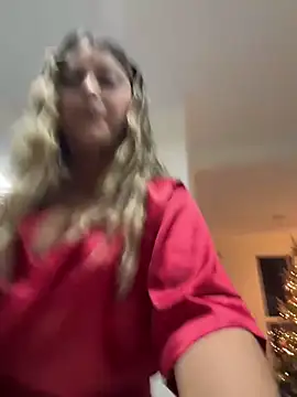 lunablossom_'s cam snapshot