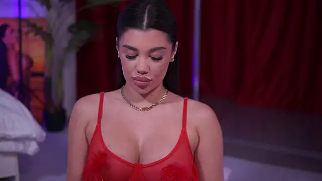 NatyDesiree live sex cam