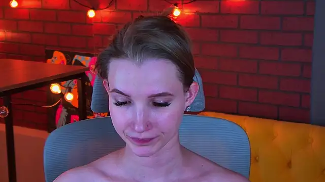 Megan_Rodgers's cam snapshot