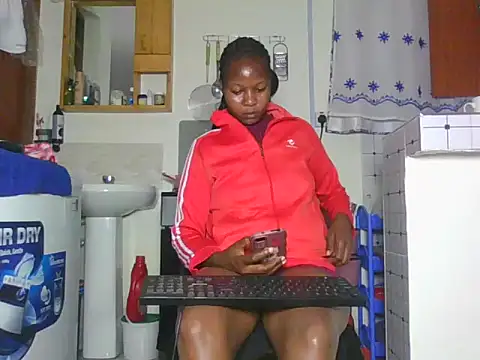 sexy_barbie2024's cam snapshot