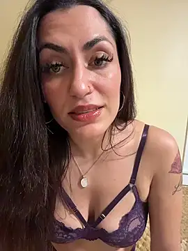 YourQueen18's cam snapshot