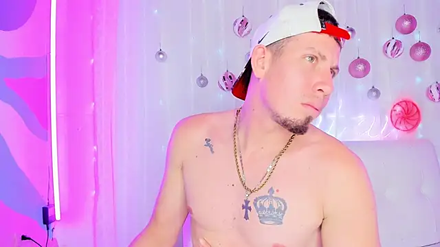 Pink1_'s cam snapshot