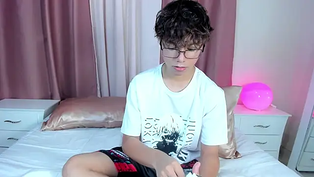 Honeymoon_sariel's cam snapshot