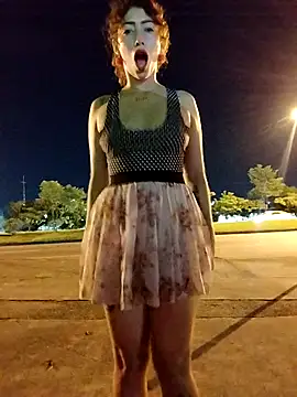 roxyrougee live sex cam