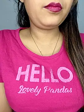 Shanaya_Hotty's cam snapshot