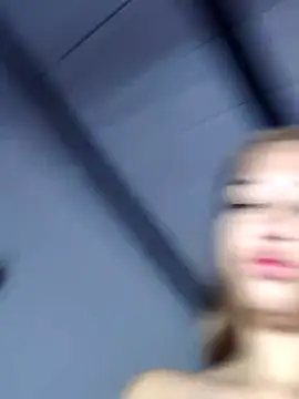 carolanyi live sex cam