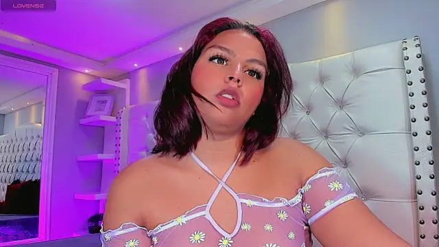 CamiiGarcia live sex cam