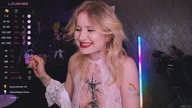 little_grinch666 live sex cam