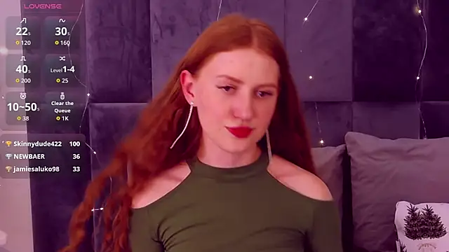 SaraMoor's cam snapshot