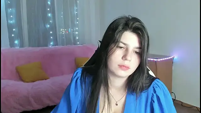 KisaModel's cam snapshot