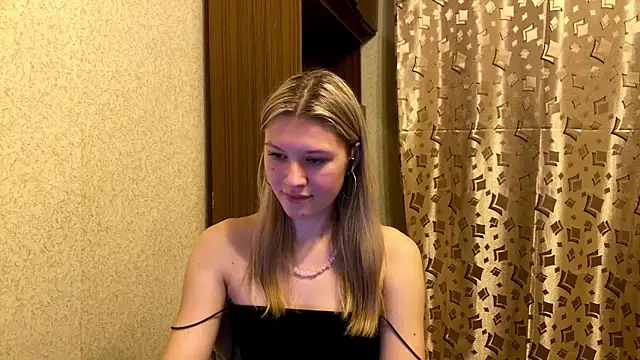 SkyeDavis's cam snapshot