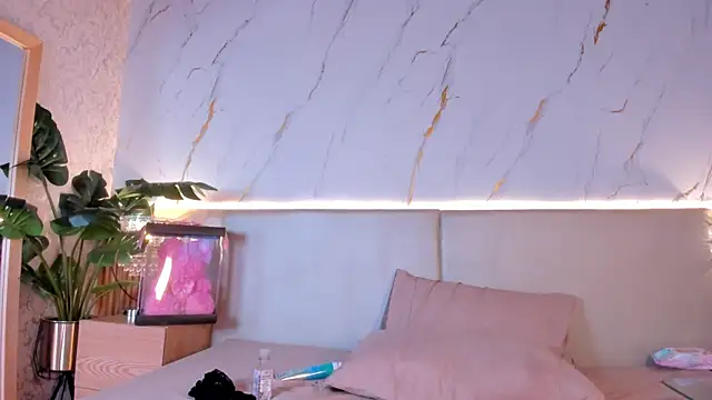 april_grey11's cam snapshot