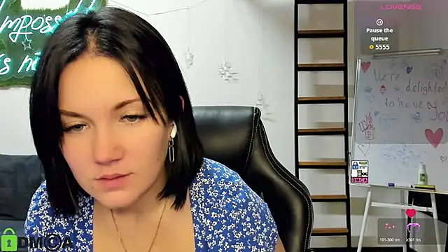 hot_mia_x's cam snapshot