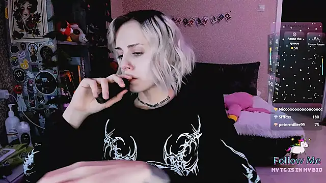 NaniMoore's cam snapshot