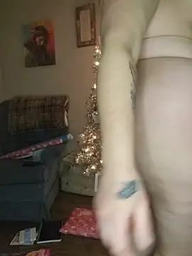 TattedMamaXOXO's cam snapshot